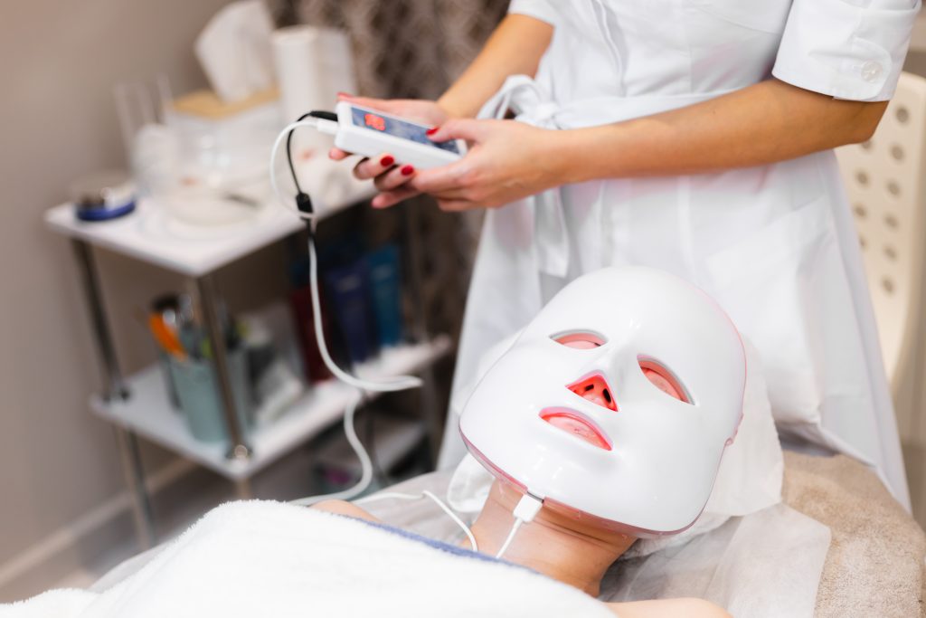 Advanced salon machines by beauty equipment supplier Lahore